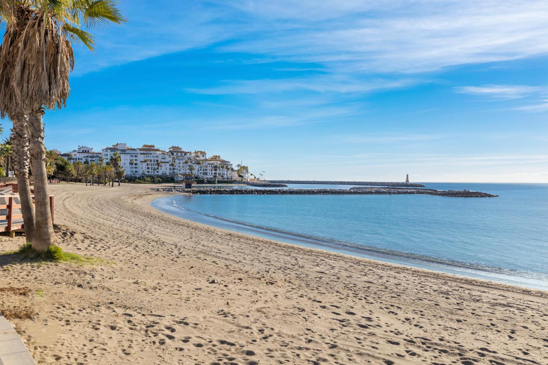 2 Bedroom In Medina Garden * Marbella